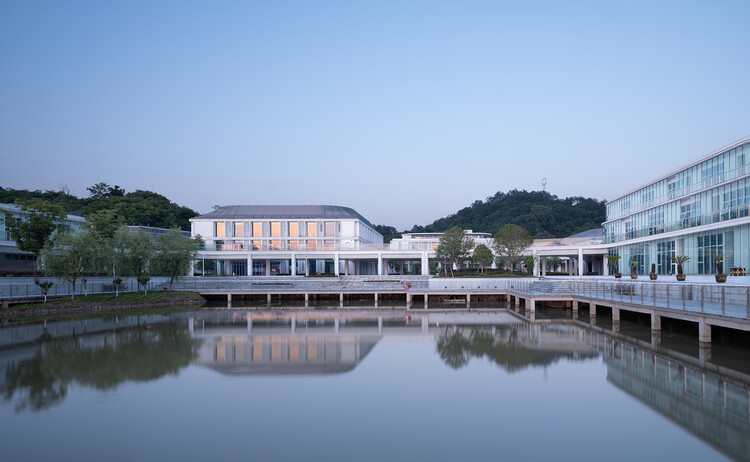 杭州市第一社会福利院 / 浙江大学建筑设计研究院