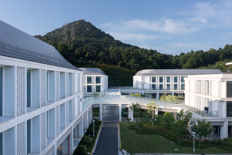 杭州市第一社会福利院 / 浙江大学建筑设计研究院